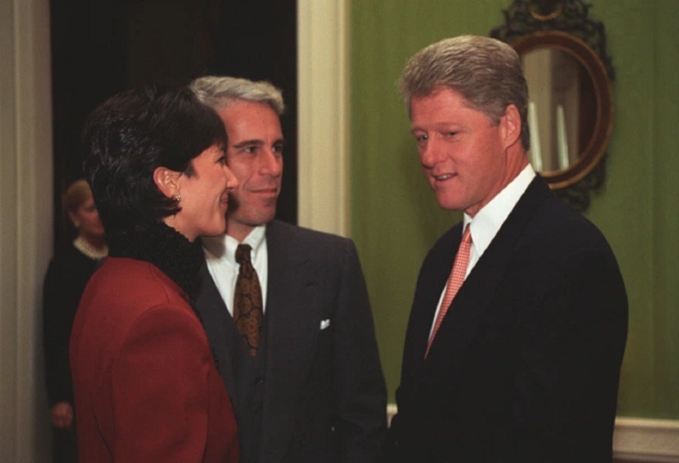 Epstein and Maxwell photoed with Clinton in 1993!