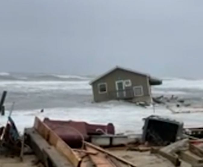 NC homes falling in the ocean bc of government help